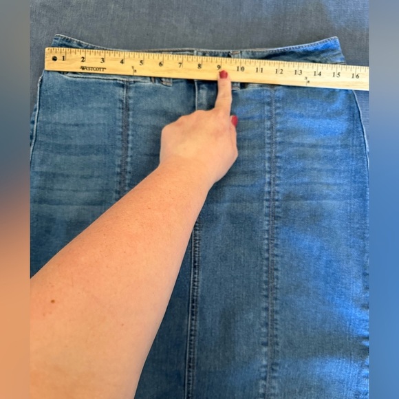 Baccini Womens Denim Skirt SZ 6 Long Pockets Back Slit Stretch Raw Hem Western - Picture 7 of 7